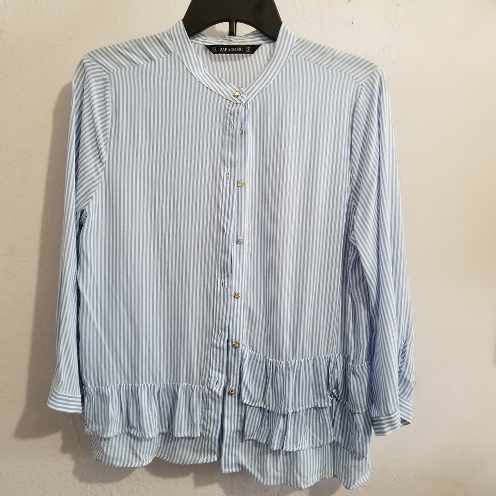 Zara basic business casual ruffle button up blouse
